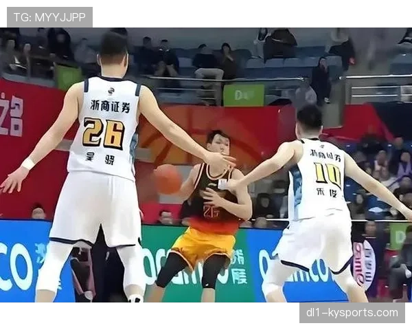 江苏肯帝亚贾尔斯内线支柱 后场组织能力成为明显短板